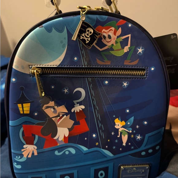 Disney Loungefly Peter Pan Mini Backpack - Picture 3 of 4